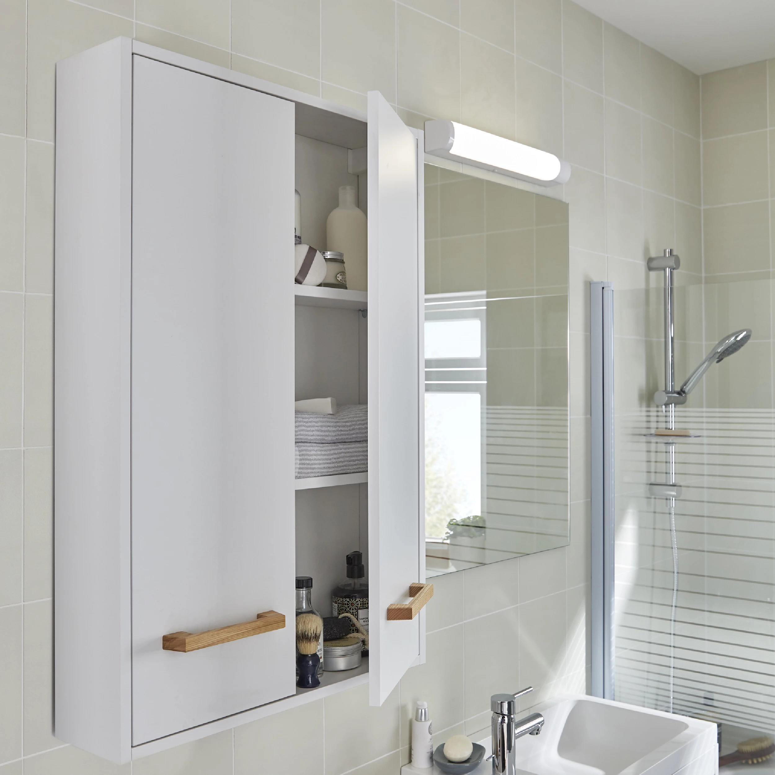 GoodHome Bathroom Nice Soft sheen Emulsion paint, 2.5L GoodHome Bathroom Nice Soft Sheen Emulsion Paint, 2.5L -trade point store goodhome bathroom nice soft sheen emulsion paint 2 5l3663602527312 10i