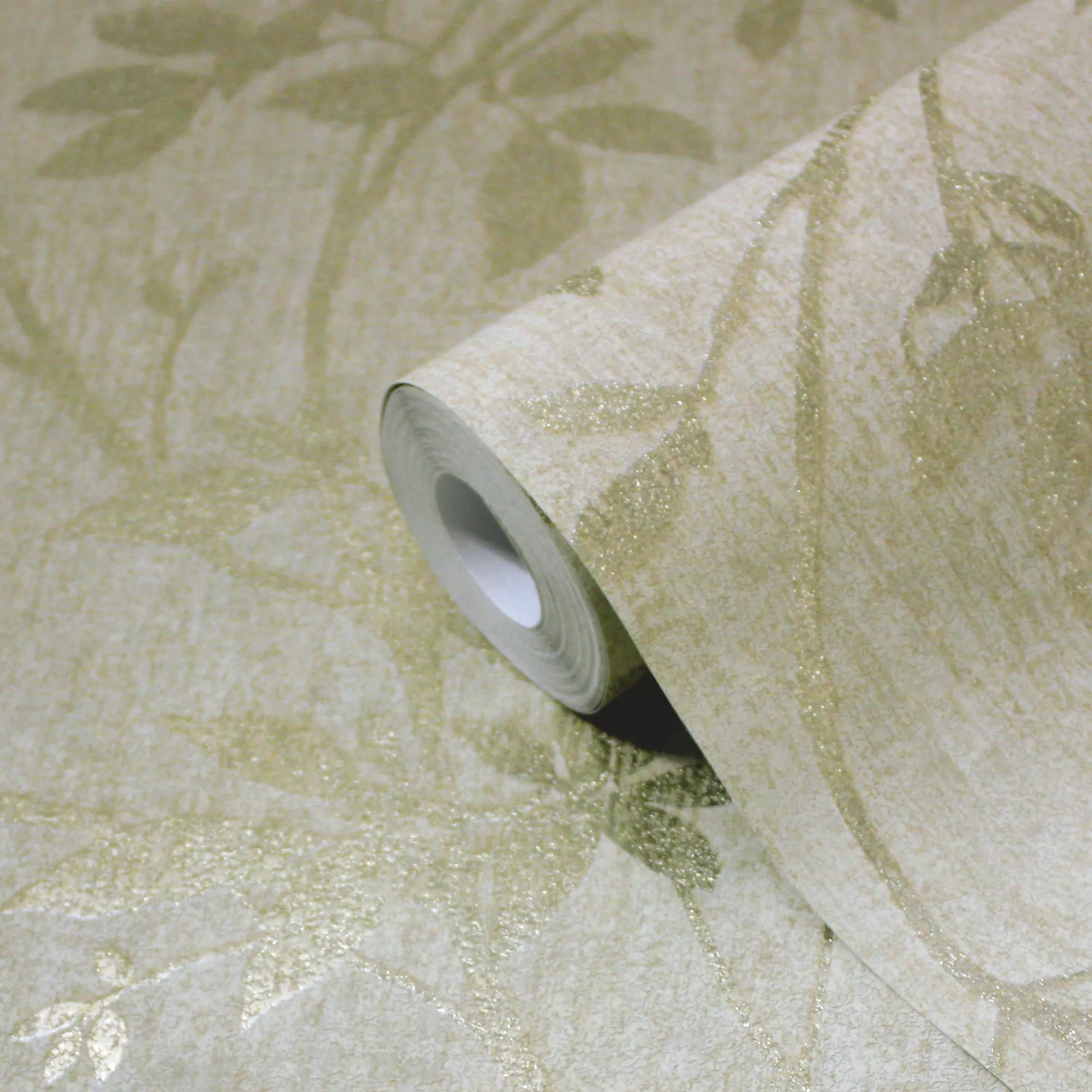 GoodHome Hirta Beige Floral Metallic effect Textured Wallpaper GoodHome Hirta Beige Floral Metallic Effect Textured Wallpaper -trade point store goodhome hirta beige floral metallic effect textured wallpaper3663602561347 36c bq