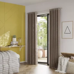 GoodHome Walls & Ceilings North Pole Silk Emulsion Paint, 2.5L 4 GoodHome Walls & Ceilings North Pole Silk Emulsion Paint, 2.5L -trade point store goodhome walls ceilings north pole silk emulsion paint 2 5l5059340437293 01i